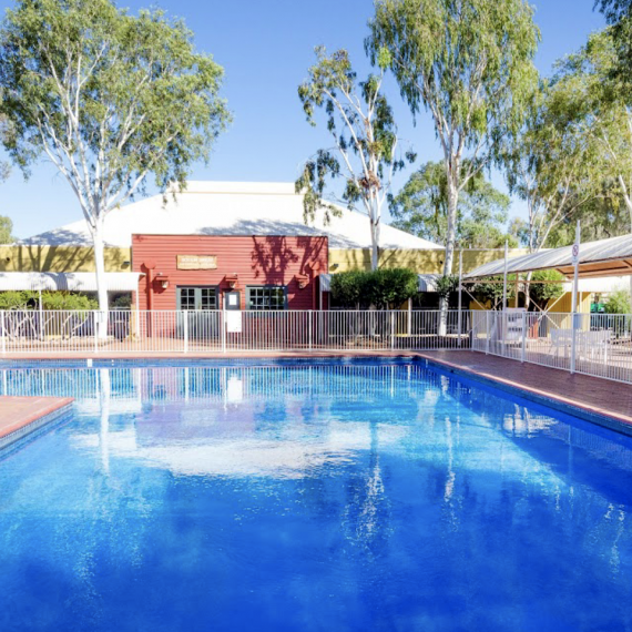 Bazén v hotelu Outback Pioneer, Ayers Rock