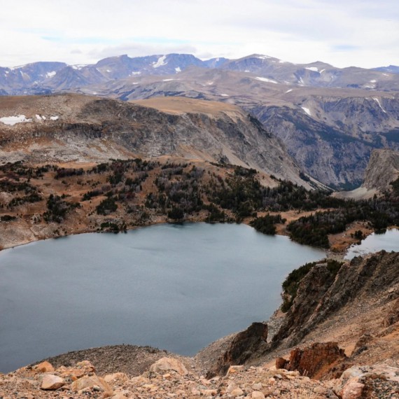 NP Yellowstone pokrývá i velkou část Skalnatých hor 
