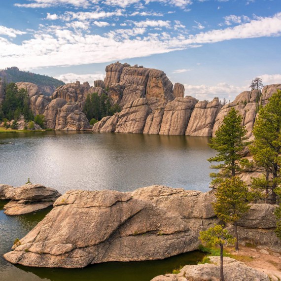 Uprostřed Skalnatých hor v národním parku Glacier 