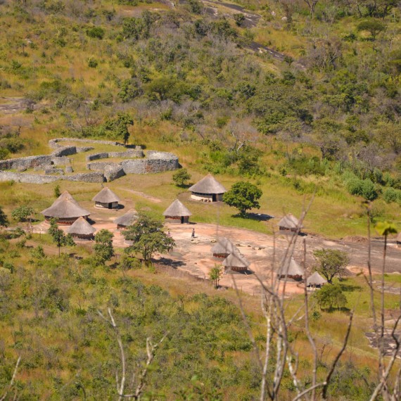 Tradiční vesnice kmene Shona  
