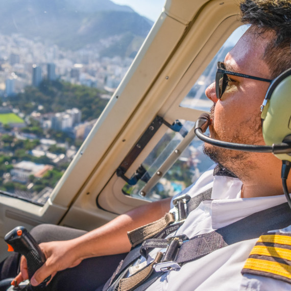 Vyzkoušíte let helikoptérou?