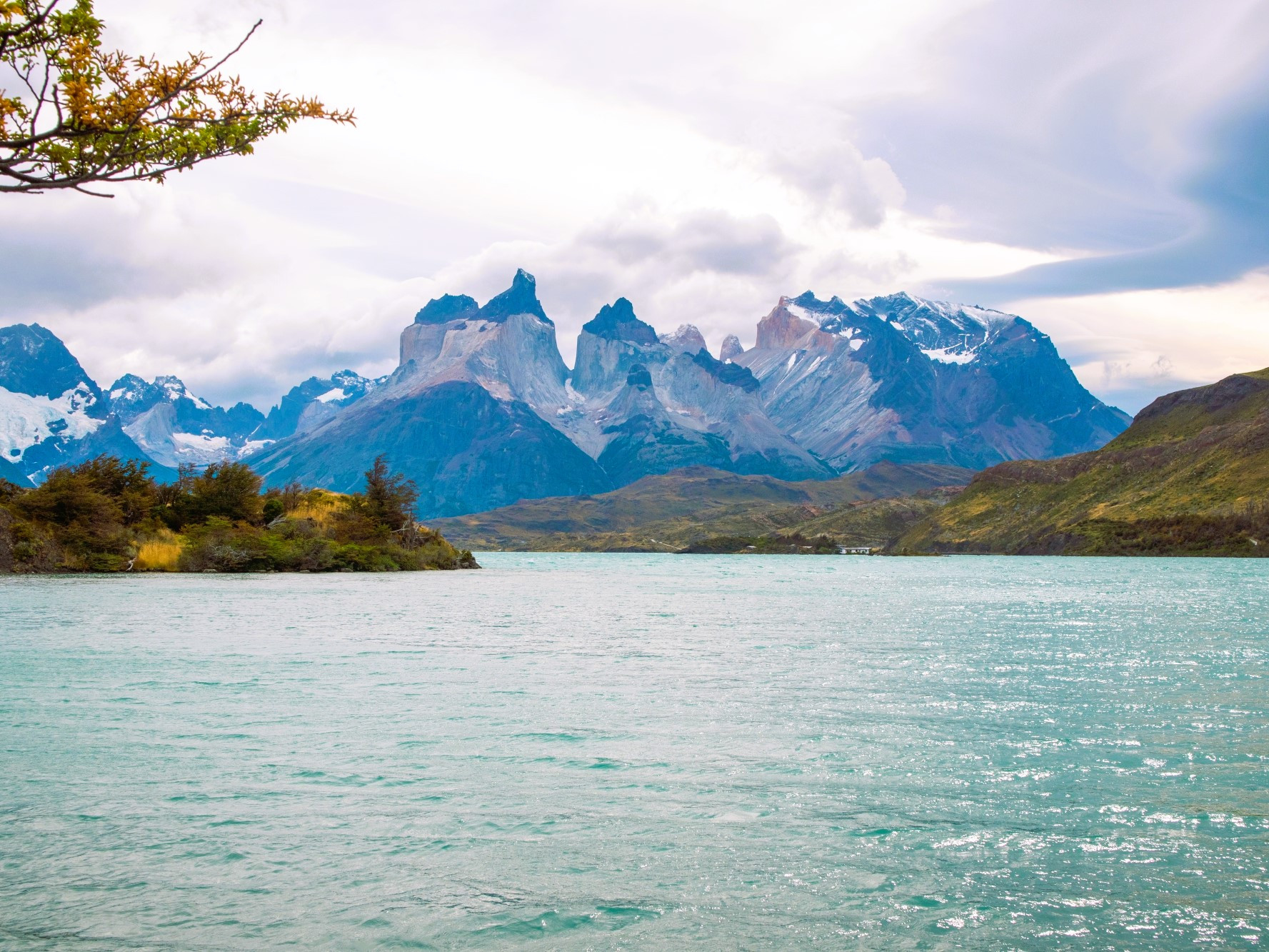 Jeden z nejpopulárnějších denních výletů z El Calafate je Torres del Paine.
