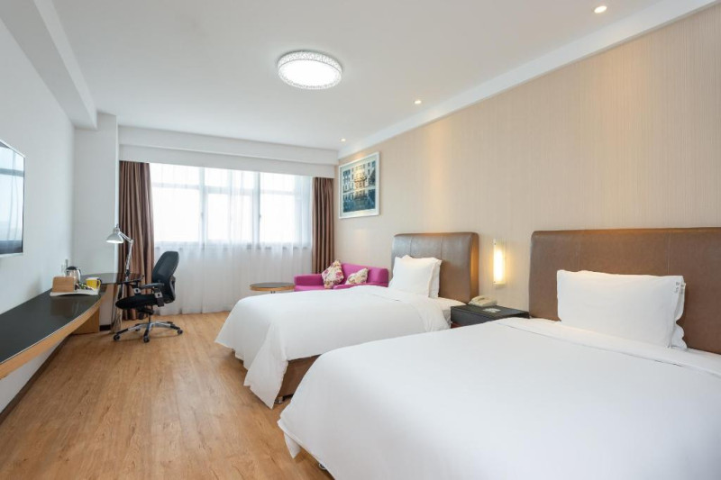 Holiday Inn Express Shanghai Zhabie