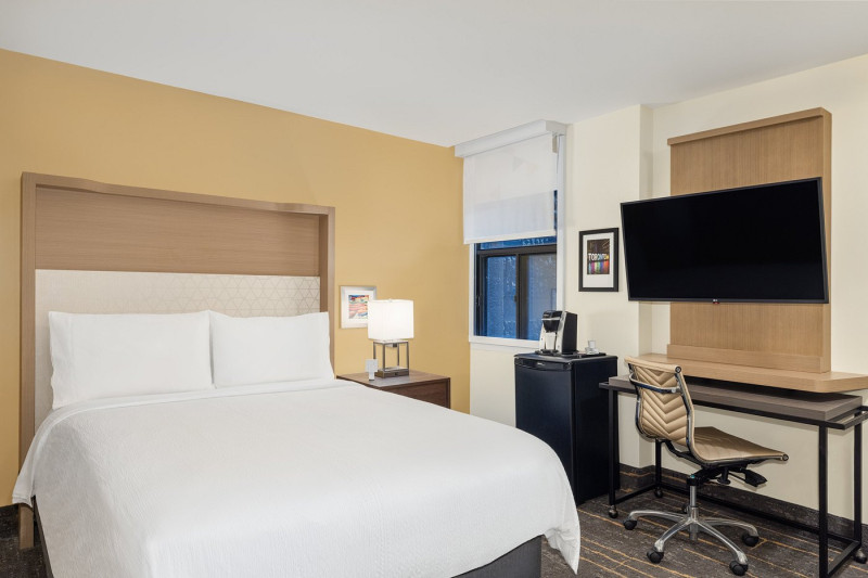 Holiday Inn Toronto Downtown Centre
