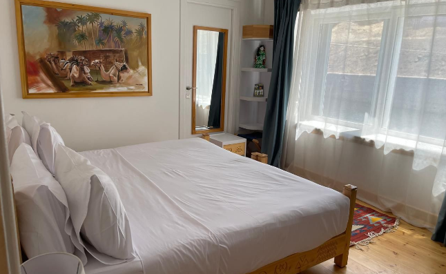 Plachetnice – kajuta s výhledem na Nil