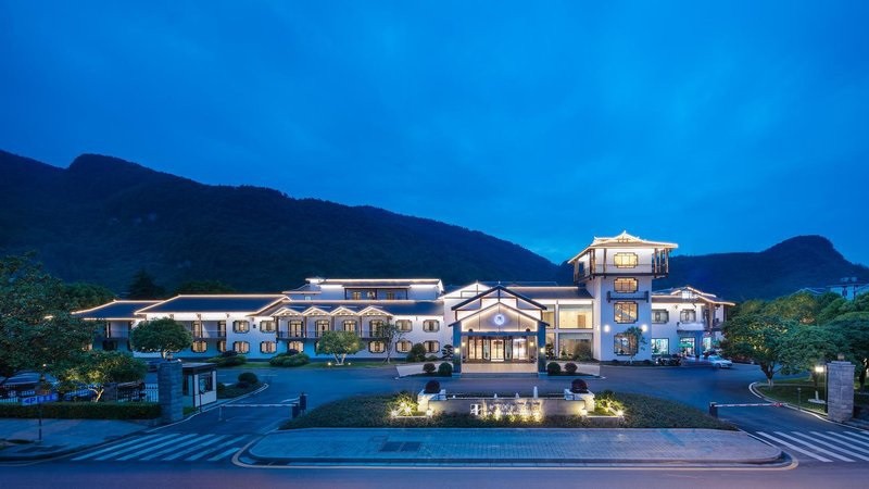 National Scenic Spot Sunshine Resort Hotel
