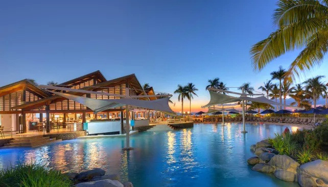 Radisson Blu Resort Fiji Denarau Island