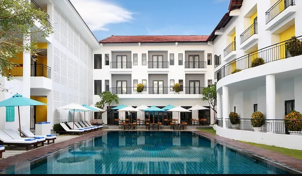 EMM hotel