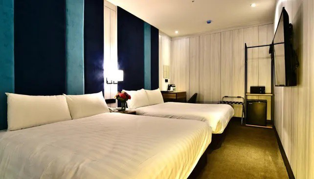 Mayer Inn