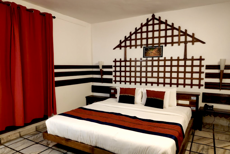 Hotel Ambadi Thekkady