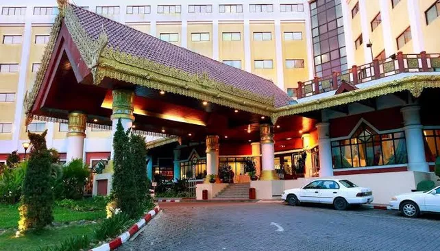 Summit Park View Hotel 