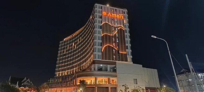 Prémiové ubytování v 5* hotelech v Laosu