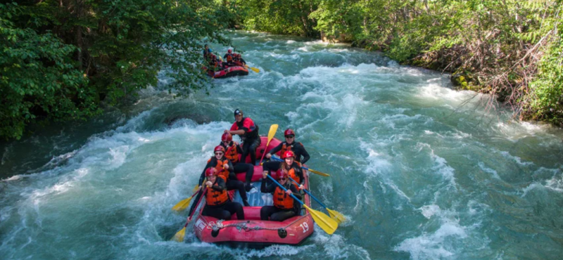 Rafting na divoké vodě u Whistleru