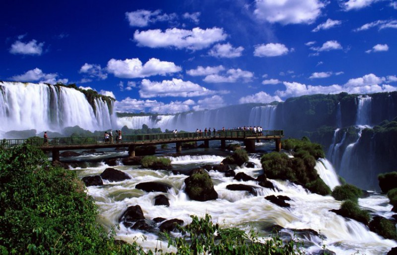 Prohlídka brazilských vodopádů Iguazú
