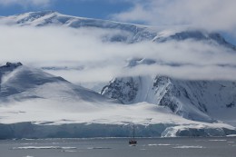 Plavba po Antarktidě i následná vylodění se stanou vašimi zážitky na celý život.