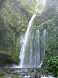 Vodopád na Lomboku