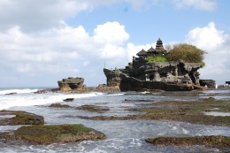 Chrám Tanah Lot na Bali