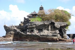 Chrám Tanah Lot na Bali 2