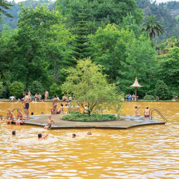 Koupání v termálních zahradách Terra Nostra
