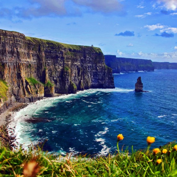 Nekonečý oceán a skály Cliffs of Moher