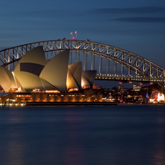 Opera a Harbour bridge v Sydney 