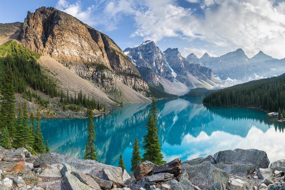 Jezero Moraine v Kanadě