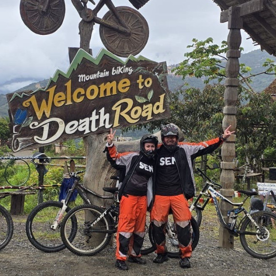 Sjezd bolivijské hory na kolech, neskutečný zážitek.