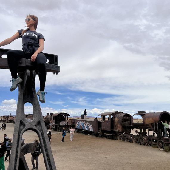 Cemeterio de Trenes neboli Hřbitov vlaků v bolivijské poušti Uyuni.