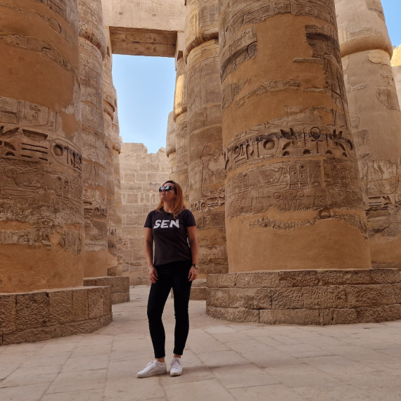 Chrám v Karnaku je proslulý svými mohutnými sloupy.