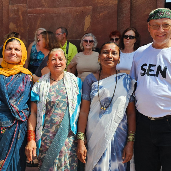 CK SEN klient v hinduistickém chrámu.