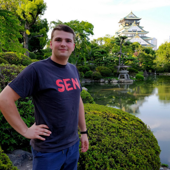 Ósacký hrad a překrásný park v jeho okolí.