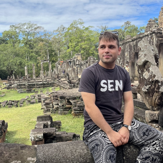 Prozkoumávání tajemných chrámů Angkoru se SEN průvodcem.