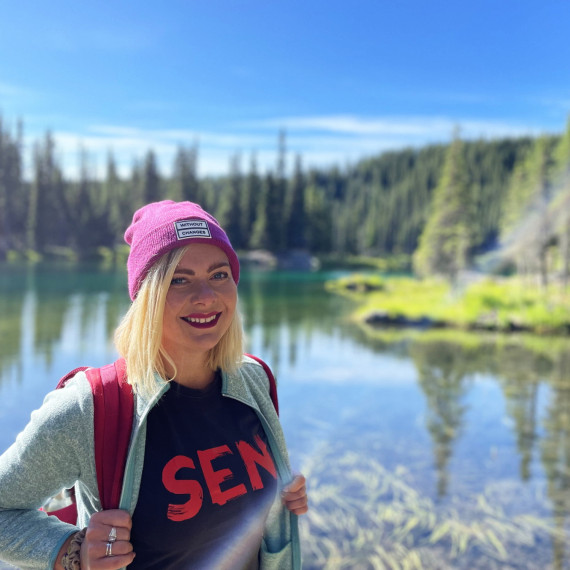 Azurová obloha, nedotčená příroda národních parků a místí průzračná jezera. To je kanadská idylka.