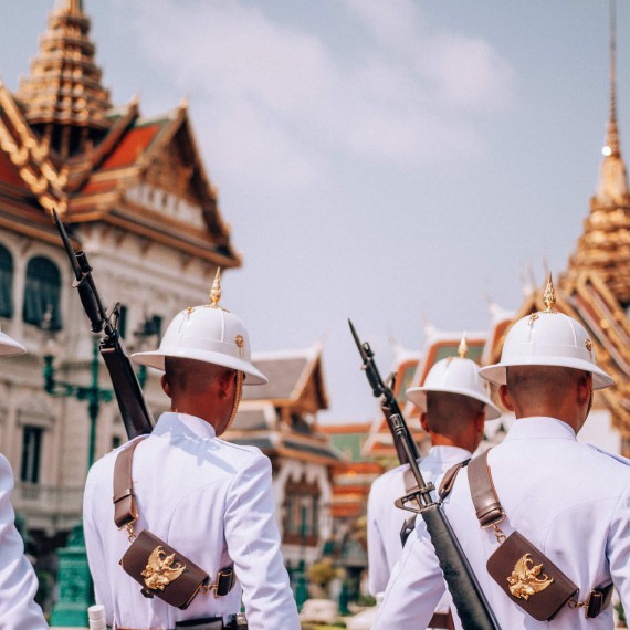 Stráž v Královském paláci v Bangkoku. 