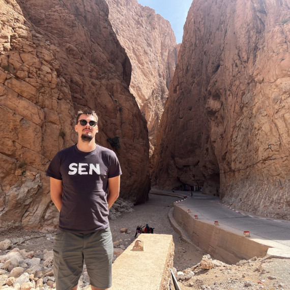 Působivý kaňon Todra v marockém pohoří Atlas.