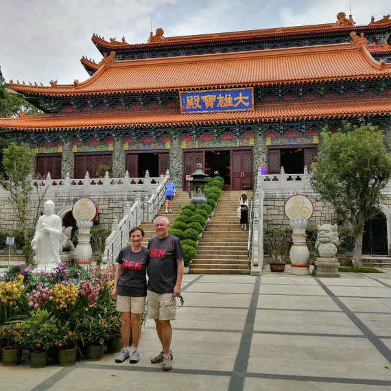 Klienti CK SEN na návštěvě čínského chrámu. 