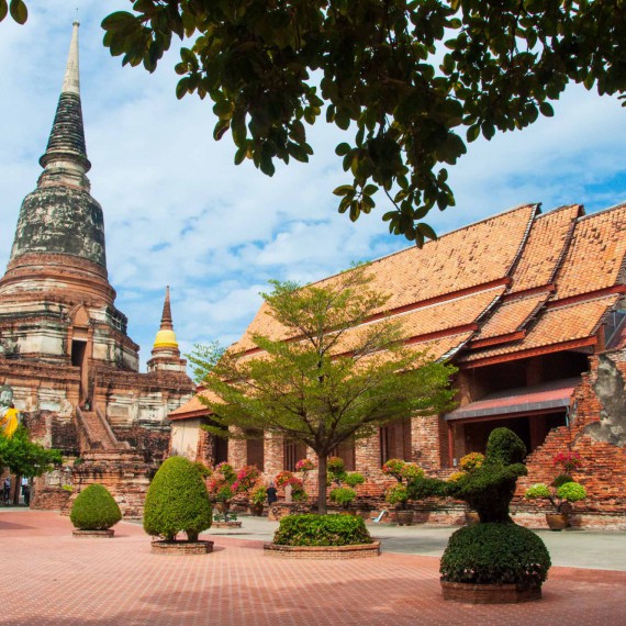 Prohlídka chrámů v Ayutthaya. 