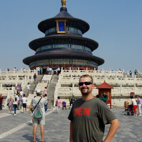 SEN při prohlídce Paláce Nebes v Pekingu