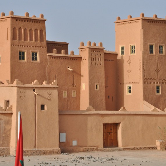 Paláce a Rijády - zde žili a žijí nejbohatší Maročané