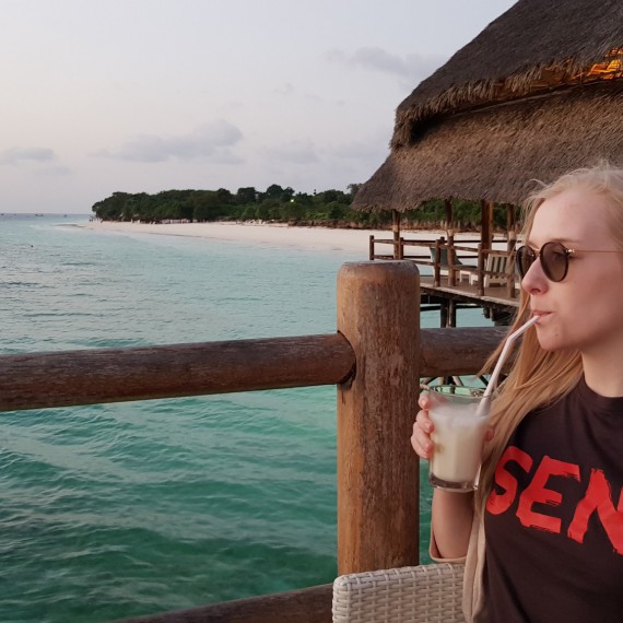 Nekonečné výhledy na oceán s drinkem v ruce 