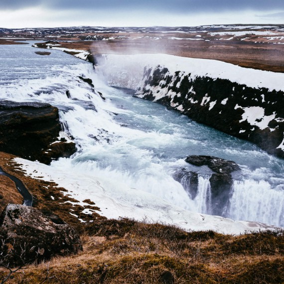 Pohled na zlatý vodopád Gullfoss