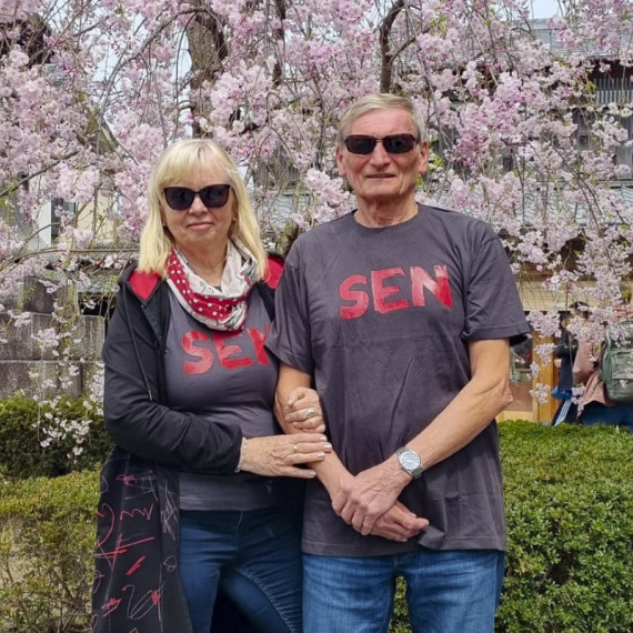 Klienti CK SEN a kvetoucí sakury v Japonsku.