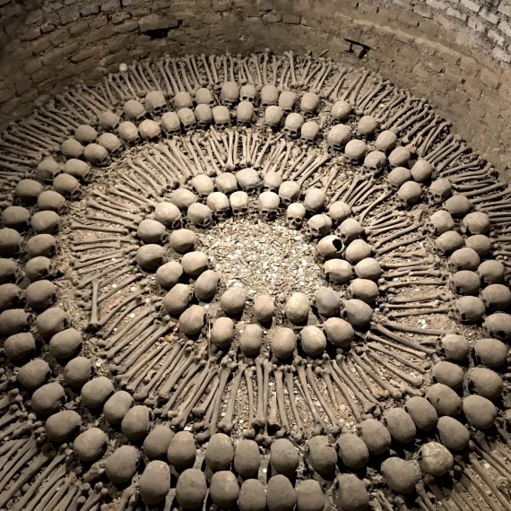 Katakomby v klášteře San Francisco patří k nejzachovalejším v zemi