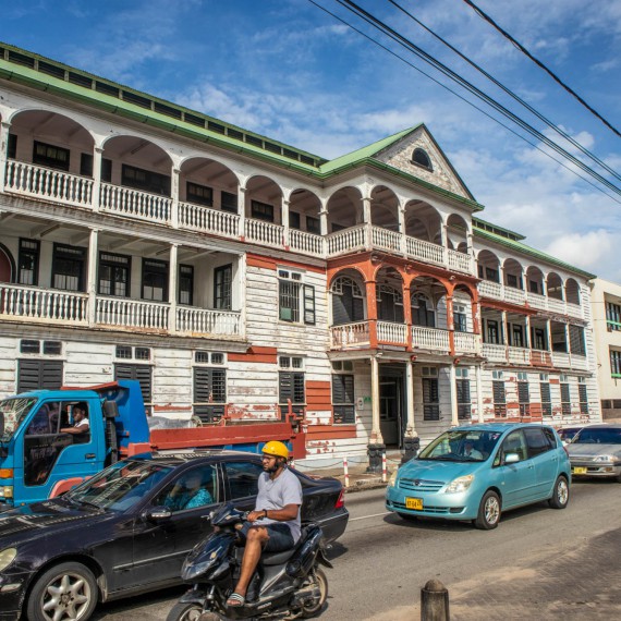 Dřevěné město - Paramaribo