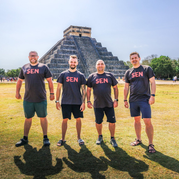 Dovolená v Mexiku – návštěva slavné mayské pyramidy Chichén Itzá.