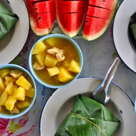 Tradiční oběd na venkovském severu. 