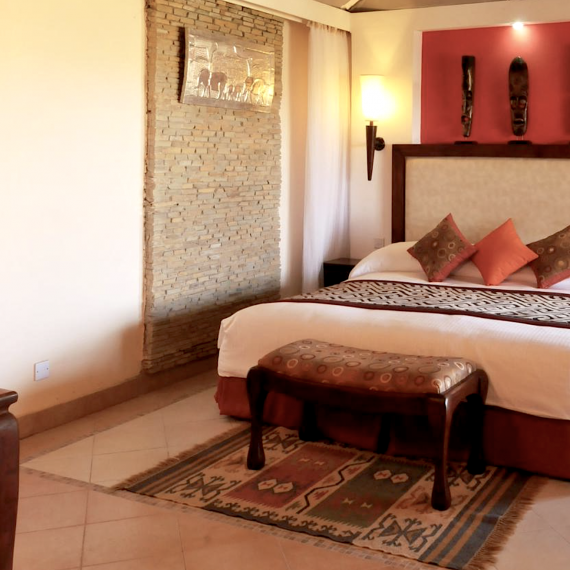 Ol Tukai Lodge v Amboseli