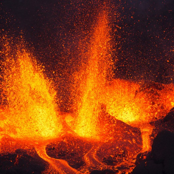 Aktivní sopka na Reunionu 