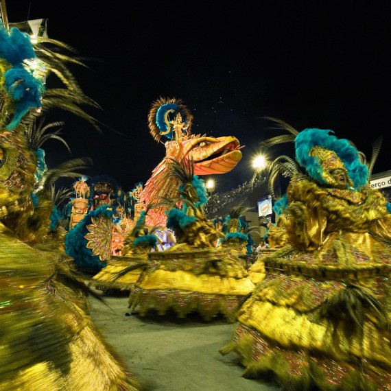 Slavný karneval v Rio de Janeiro 