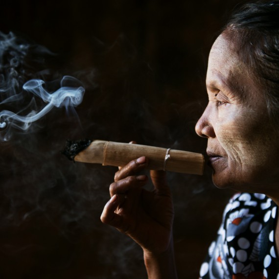 Myslíte, že jsou silnější než cigarety v Čechách?